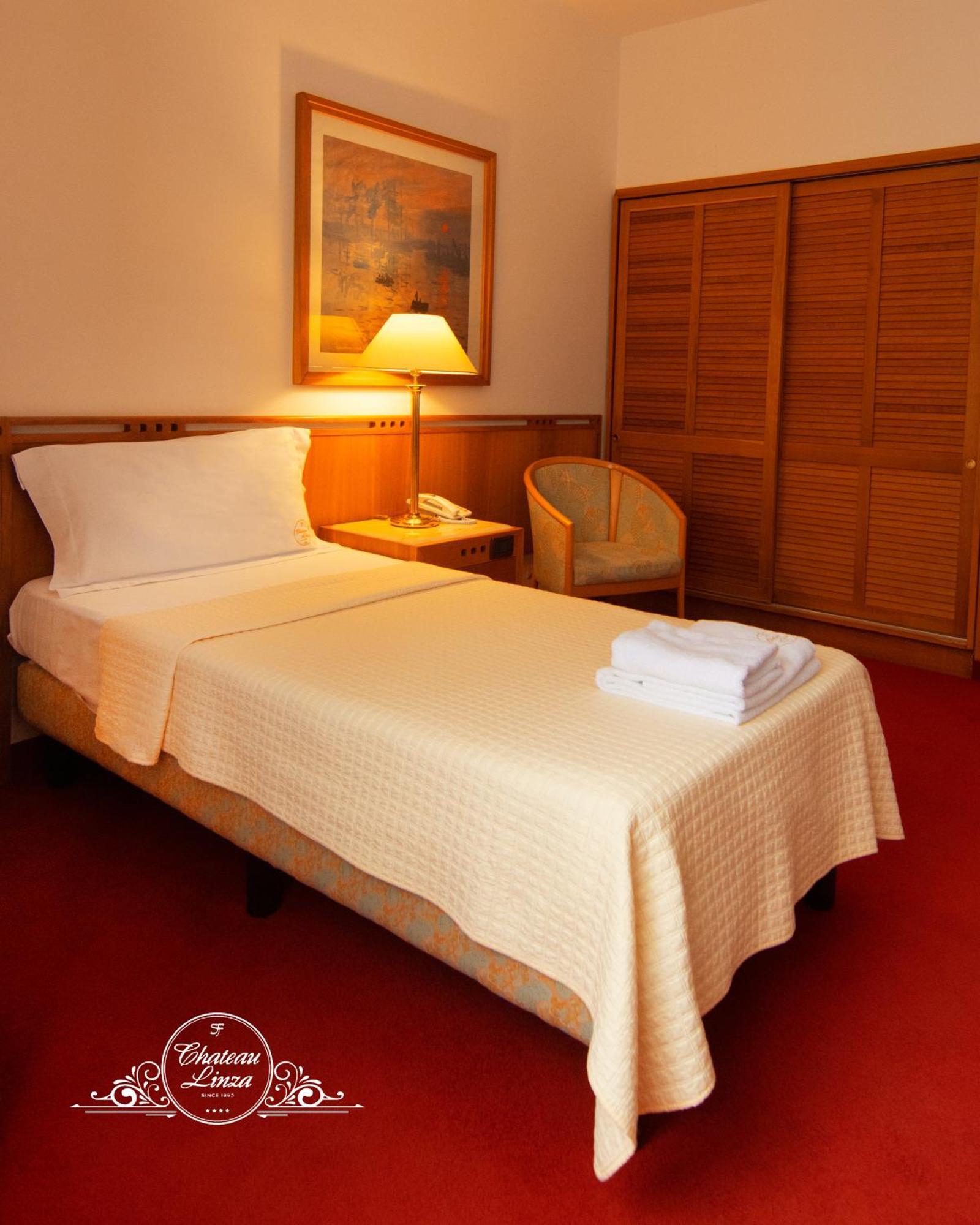 Chateau Linza Resort Tirana Exterior photo