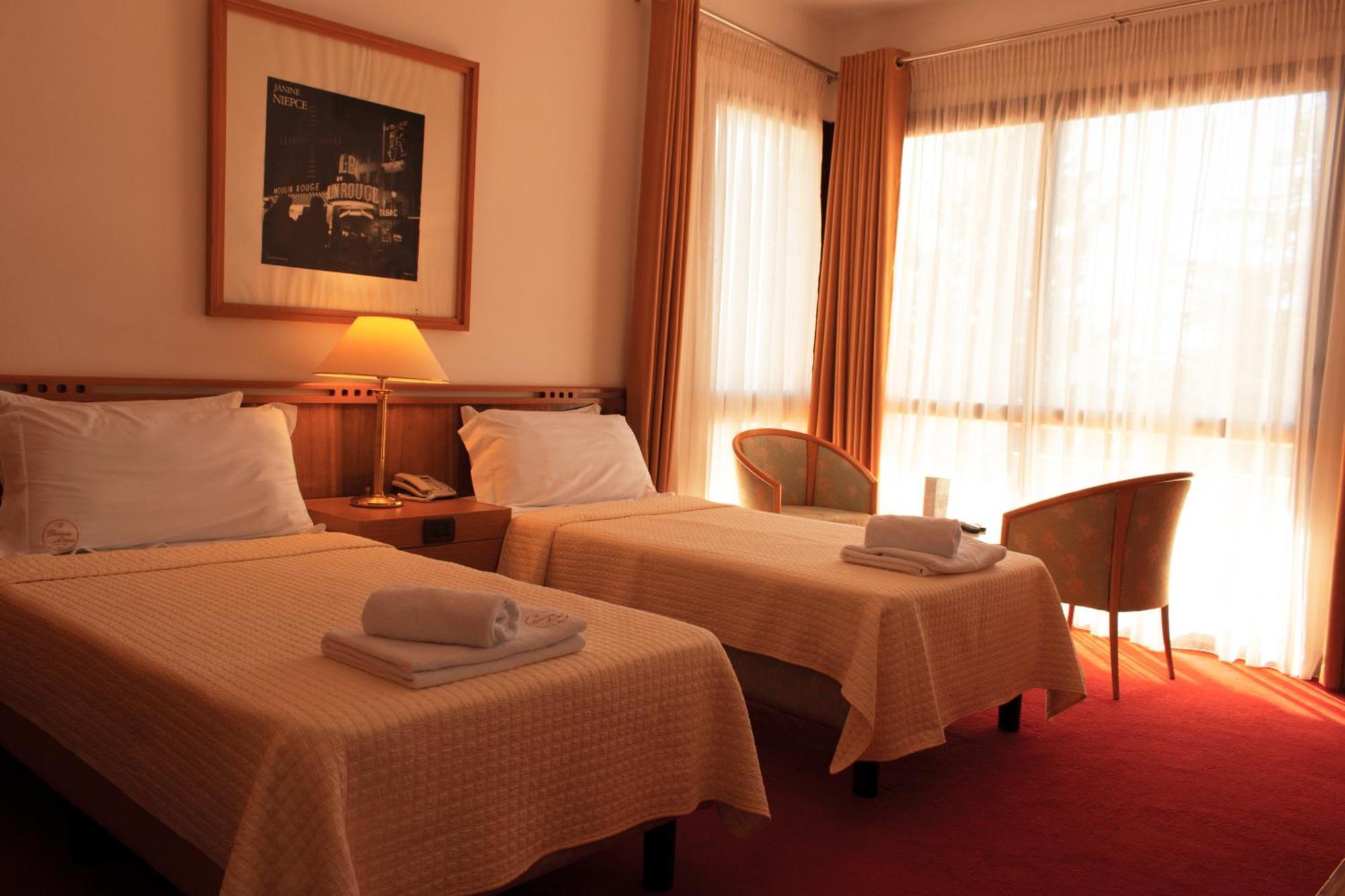 Chateau Linza Resort Tirana Exterior photo